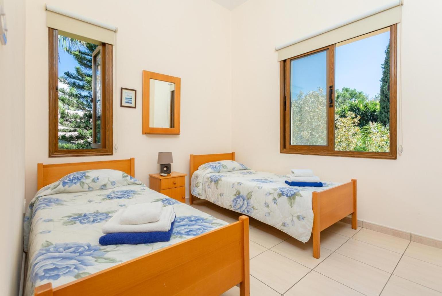 Villa Halima Fostira Polis Exterior photo